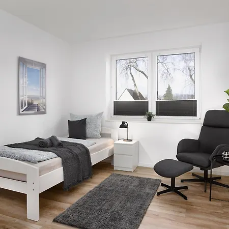 Ganze Kiel - 4 Einzelzimmer - 2 Baeder Appartement Lehmkuhlen