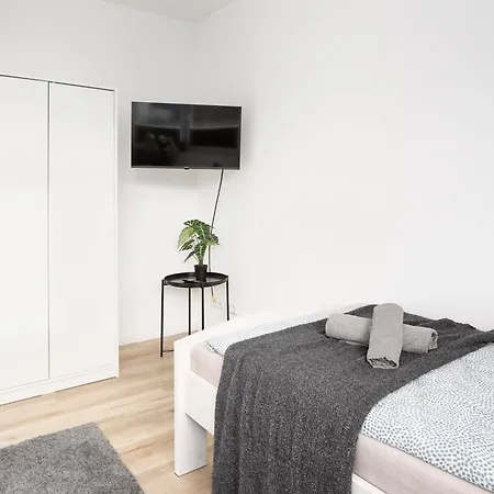 Ganze Kiel - 4 Einzelzimmer - 2 Baeder Appartement Lehmkuhlen
