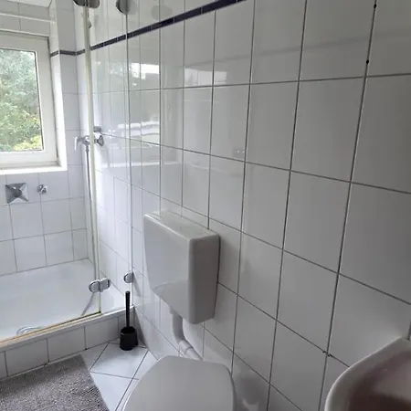 Appartement Ganze Kiel - 4 Einzelzimmer - 2 Baeder *
